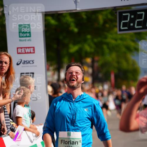 20.09.2026 - PSD Bank Halbmarathon LAZAROV Photography http://msf.ph/oto/10539544 20.09.2026 12:22:43 Ziel 1657, 1767, 2392, 4161, 4333, 4388 meine-sportfotos.de