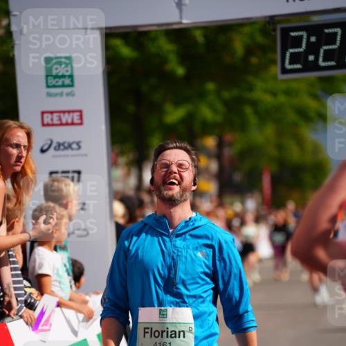 20.09.2026 - PSD Bank Halbmarathon LAZAROV Photography http://msf.ph/oto/10539547 20.09.2026 12:22:43 Ziel 1657, 1767, 2392, 4161, 4333, 4388 meine-sportfotos.de