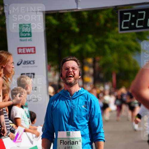 20.09.2026 - PSD Bank Halbmarathon LAZAROV Photography http://msf.ph/oto/10539551 20.09.2026 12:22:43 Ziel 1657, 1767, 2392, 4161, 4333, 4388 meine-sportfotos.de