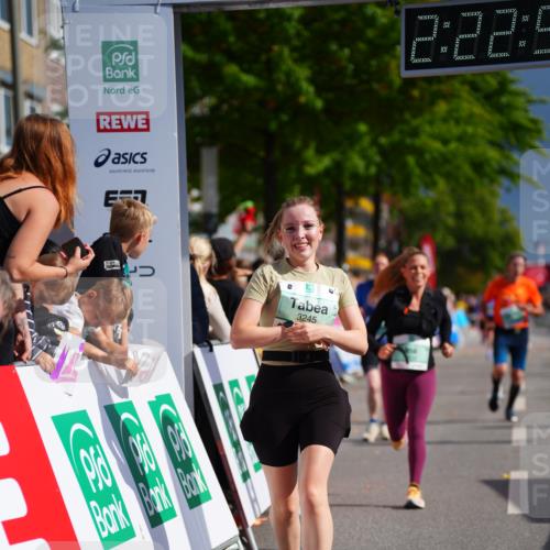 20.09.2026 - PSD Bank Halbmarathon LAZAROV Photography http://msf.ph/oto/10539601 20.09.2026 12:22:50 Ziel 1939, 2392, 2710, 3245, 3358, 3541, 4032 meine-sportfotos.de