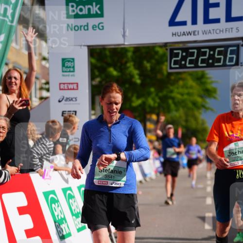 20.09.2026 - PSD Bank Halbmarathon LAZAROV Photography http://msf.ph/oto/10539732 20.09.2026 12:22:56 Ziel 1391, 1939, 2319, 2710, 3245, 3358, 3541, 4032 meine-sportfotos.de