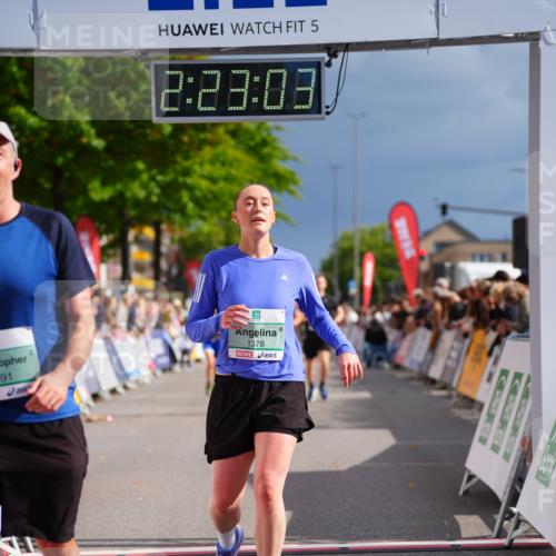 20.09.2026 - PSD Bank Halbmarathon LAZAROV Photography http://msf.ph/oto/10539763 20.09.2026 12:23:02 Ziel 1378, 1391, 2319, 2710, 3541 meine-sportfotos.de