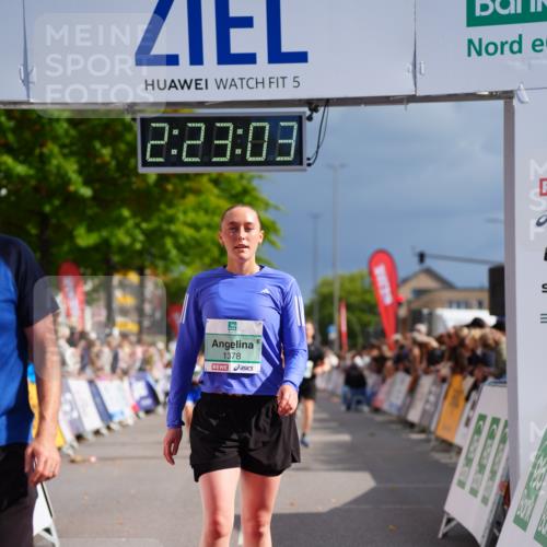 20.09.2026 - PSD Bank Halbmarathon LAZAROV Photography http://msf.ph/oto/10539773 20.09.2026 12:23:02 Ziel 1378, 1391, 2319, 2710, 3541 meine-sportfotos.de