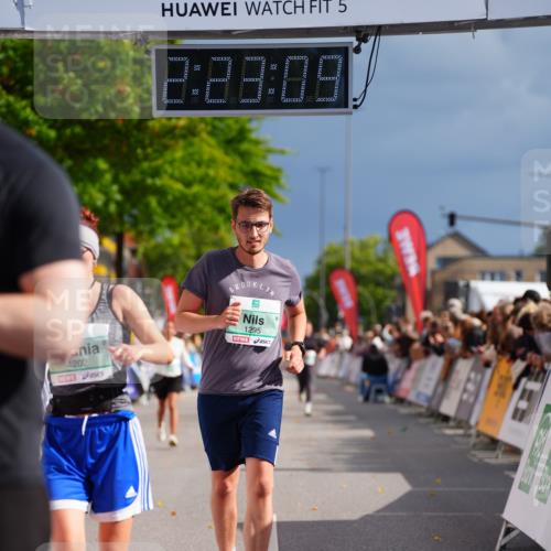 20.09.2026 - PSD Bank Halbmarathon LAZAROV Photography http://msf.ph/oto/10539846 20.09.2026 12:23:08 Ziel 1295, 1378, 2337, 4202 meine-sportfotos.de