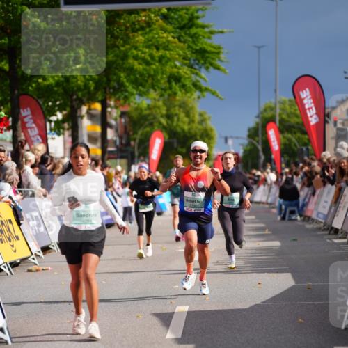 20.09.2026 - PSD Bank Halbmarathon LAZAROV Photography http://msf.ph/oto/10539912 20.09.2026 12:23:13 Ziel 1295, 2337, 2746, 4202, 4271, 4284 meine-sportfotos.de