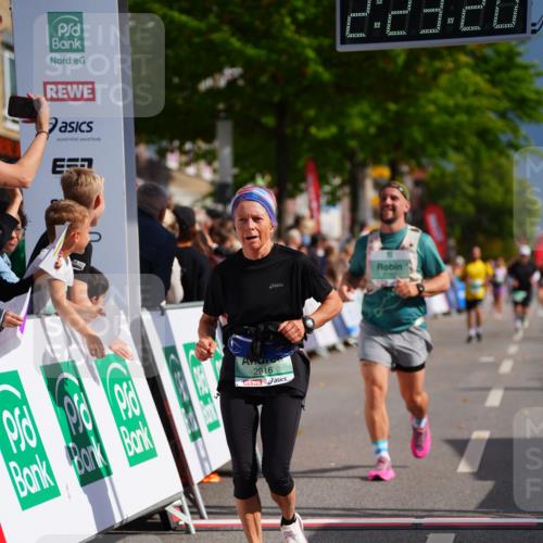 20.09.2026 - PSD Bank Halbmarathon LAZAROV Photography http://msf.ph/oto/10540056 20.09.2026 12:23:20 Ziel 2193, 2746, 2916, 4271, 4284 meine-sportfotos.de