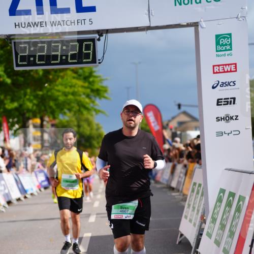 20.09.2026 - PSD Bank Halbmarathon LAZAROV Photography http://msf.ph/oto/10540200 20.09.2026 12:23:29 Ziel 1324, 2193, 3807, 4628, 4667 meine-sportfotos.de