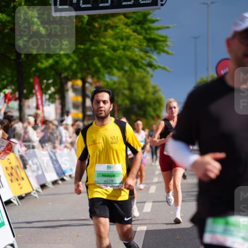 20.09.2026 - PSD Bank Halbmarathon LAZAROV Photography http://msf.ph/oto/10540222 20.09.2026 12:23:30 Ziel 1324, 2384, 3807, 4628, 4667 meine-sportfotos.de