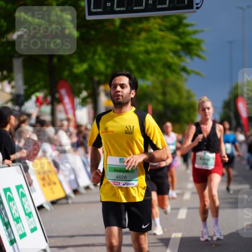 20.09.2026 - PSD Bank Halbmarathon LAZAROV Photography http://msf.ph/oto/10540234 20.09.2026 12:23:30 Ziel 1324, 2384, 3807, 4628, 4667 meine-sportfotos.de