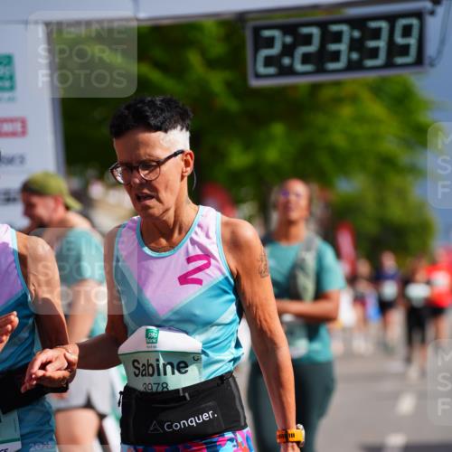 20.09.2026 - PSD Bank Halbmarathon LAZAROV Photography http://msf.ph/oto/10540332 20.09.2026 12:23:38 Ziel 1324, 1884, 2384, 2624, 3650, 3807, 3978, 4517, 4628 meine-sportfotos.de
