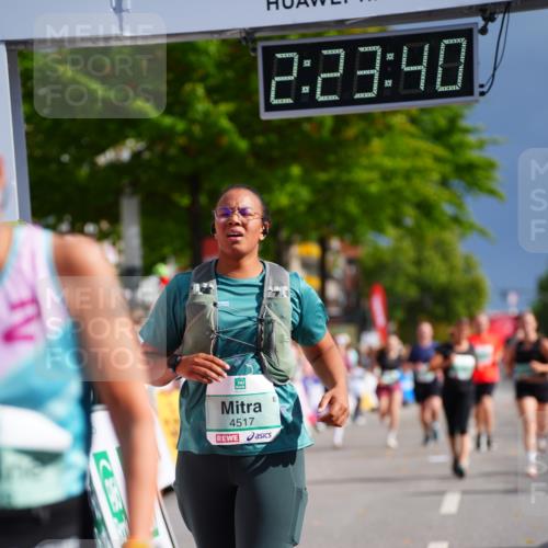20.09.2026 - PSD Bank Halbmarathon LAZAROV Photography http://msf.ph/oto/10540342 20.09.2026 12:23:39 Ziel 1324, 1884, 2384, 2624, 3650, 3807, 3978, 4517 meine-sportfotos.de
