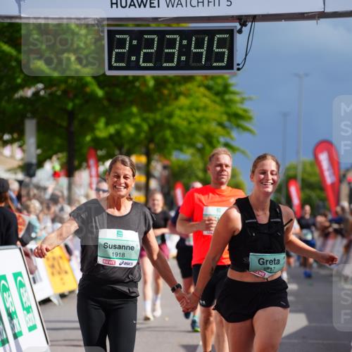 20.09.2026 - PSD Bank Halbmarathon LAZAROV Photography http://msf.ph/oto/10540425 20.09.2026 12:23:44 Ziel 1513, 1917, 1918, 2414, 2483, 2624, 3595, 3978, 4517 meine-sportfotos.de