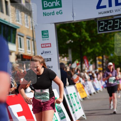 20.09.2026 - PSD Bank Halbmarathon LAZAROV Photography http://msf.ph/oto/10540499 20.09.2026 12:23:51 Ziel 1513, 1917, 1918, 1987, 2150, 2257, 2414, 2483, 2897, 3595 meine-sportfotos.de