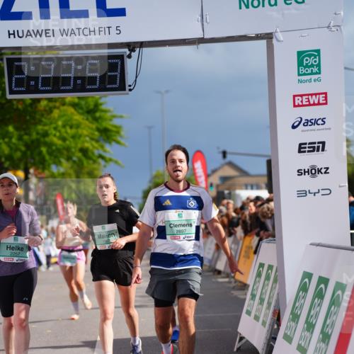 20.09.2026 - PSD Bank Halbmarathon LAZAROV Photography http://msf.ph/oto/10540521 20.09.2026 12:23:53 Ziel 1136, 1513, 1987, 2150, 2257, 2414, 2483, 2897, 3595 meine-sportfotos.de