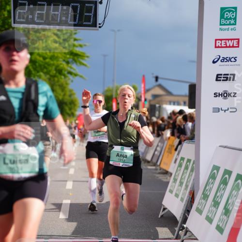 20.09.2026 - PSD Bank Halbmarathon LAZAROV Photography http://msf.ph/oto/10540668 20.09.2026 12:24:03 Ziel 1136, 1811, 1913, 2150, 2889, 3534, 3830 meine-sportfotos.de