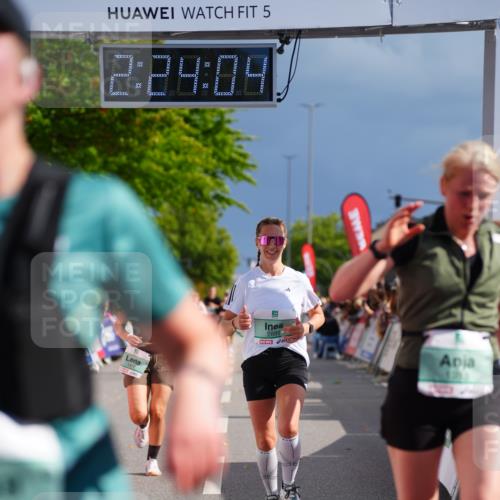 20.09.2026 - PSD Bank Halbmarathon LAZAROV Photography http://msf.ph/oto/10540693 20.09.2026 12:24:04 Ziel 1136, 1811, 1913, 2889, 3534, 3830 meine-sportfotos.de