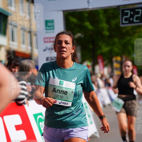 20.09.2026 - PSD Bank Halbmarathon LAZAROV Photography http://msf.ph/oto/10540711 20.09.2026 12:24:05 Ziel 1811, 1913, 2889, 3534, 3830 meine-sportfotos.de