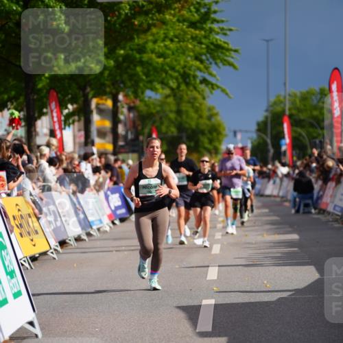 20.09.2026 - PSD Bank Halbmarathon LAZAROV Photography http://msf.ph/oto/10540754 20.09.2026 12:24:11 Ziel 1578, 1811, 1913, 2889, 3830 meine-sportfotos.de