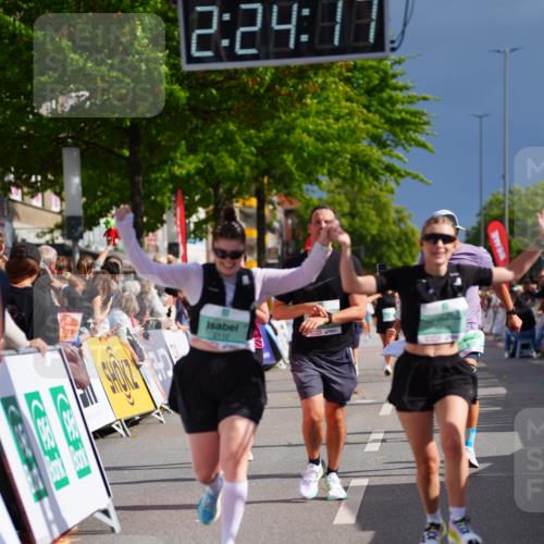 20.09.2026 - PSD Bank Halbmarathon LAZAROV Photography http://msf.ph/oto/10540824 20.09.2026 12:24:16 Ziel 1423, 1578, 1608, 2112, 2664, 2679, 4727 meine-sportfotos.de