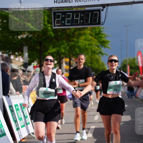 20.09.2026 - PSD Bank Halbmarathon LAZAROV Photography http://msf.ph/oto/10540855 20.09.2026 12:24:17 Ziel 1423, 1578, 1608, 1734, 2112, 2664, 2679, 4727 meine-sportfotos.de