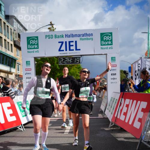 20.09.2026 - PSD Bank Halbmarathon LAZAROV Photography http://msf.ph/oto/10540894 20.09.2026 12:24:18 Ziel 1423, 1578, 1608, 1734, 2112, 2664, 2679, 4727 meine-sportfotos.de