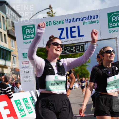 20.09.2026 - PSD Bank Halbmarathon LAZAROV Photography http://msf.ph/oto/10540912 20.09.2026 12:24:19 Ziel 1423, 1578, 1608, 1734, 2112, 2664, 2679, 4727 meine-sportfotos.de