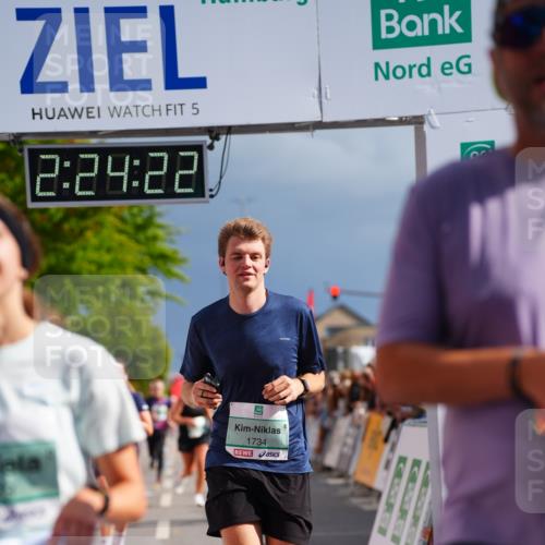 20.09.2026 - PSD Bank Halbmarathon LAZAROV Photography http://msf.ph/oto/10540929 20.09.2026 12:24:22 Ziel 1423, 1578, 1608, 1734, 1794, 2112, 2664, 2679, 2960, 4727 meine-sportfotos.de