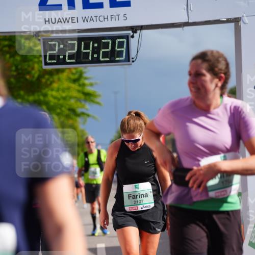 20.09.2026 - PSD Bank Halbmarathon LAZAROV Photography http://msf.ph/oto/10541043 20.09.2026 12:24:29 Ziel 1573, 1734, 1794, 2107, 2960, 3517 meine-sportfotos.de