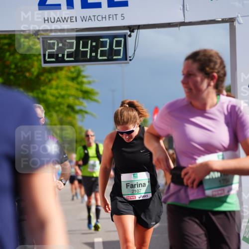 20.09.2026 - PSD Bank Halbmarathon LAZAROV Photography http://msf.ph/oto/10541047 20.09.2026 12:24:29 Ziel 1573, 1734, 1794, 2107, 2960, 3517 meine-sportfotos.de