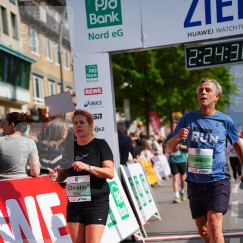 20.09.2026 - PSD Bank Halbmarathon LAZAROV Photography http://msf.ph/oto/10541117 20.09.2026 12:24:37 Ziel 1832, 2442, 3517, 4034, 4713 meine-sportfotos.de