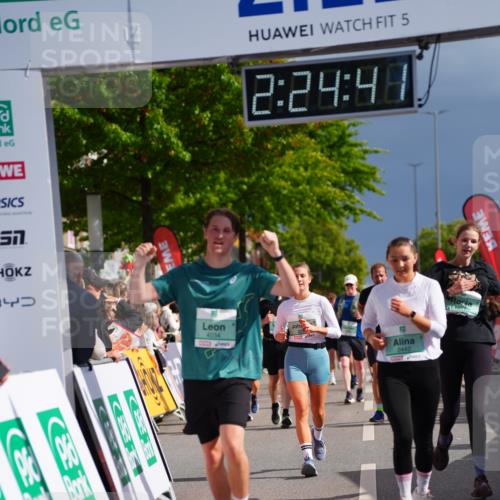 20.09.2026 - PSD Bank Halbmarathon LAZAROV Photography http://msf.ph/oto/10541146 20.09.2026 12:24:41 Ziel 1644, 1832, 1857, 2289, 2442, 3533, 4034, 4713 meine-sportfotos.de