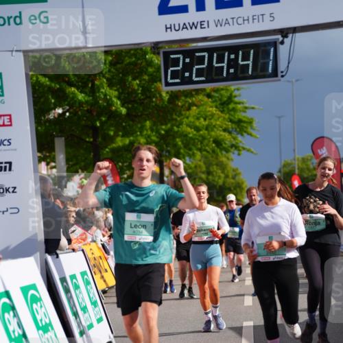 20.09.2026 - PSD Bank Halbmarathon LAZAROV Photography http://msf.ph/oto/10541154 20.09.2026 12:24:41 Ziel 1644, 1832, 1857, 2289, 2442, 3533, 4034, 4713 meine-sportfotos.de