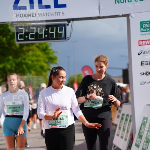 20.09.2026 - PSD Bank Halbmarathon LAZAROV Photography http://msf.ph/oto/10541177 20.09.2026 12:24:43 Ziel 1161, 1644, 1688, 1768, 1832, 1857, 2289, 2442, 3453, 3533, 4034, 4332, 4713 meine-sportfotos.de