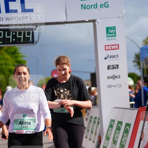 20.09.2026 - PSD Bank Halbmarathon LAZAROV Photography http://msf.ph/oto/10541181 20.09.2026 12:24:44 Ziel 1161, 1644, 1688, 1768, 1832, 1857, 2083, 2167, 2289, 2442, 3419, 3453, 3533, 4034, 4332, 4713 meine-sportfotos.de