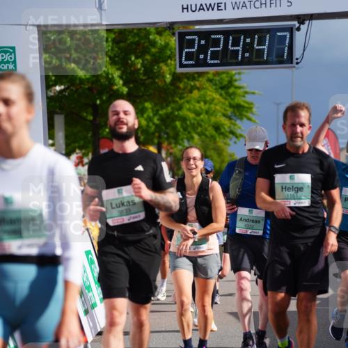 20.09.2026 - PSD Bank Halbmarathon LAZAROV Photography http://msf.ph/oto/10541191 20.09.2026 12:24:46 Ziel 1009, 1161, 1439, 1644, 1688, 1768, 1857, 2083, 2167, 2289, 2442, 3419, 3453, 3533, 4034, 4077, 4332 meine-sportfotos.de