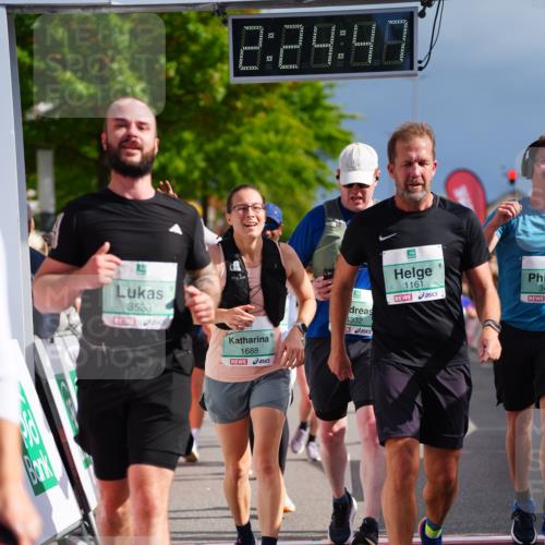 20.09.2026 - PSD Bank Halbmarathon LAZAROV Photography http://msf.ph/oto/10541193 20.09.2026 12:24:47 Ziel 1009, 1161, 1439, 1644, 1688, 1768, 1857, 2083, 2167, 2289, 2442, 3419, 3453, 3533, 4034, 4077, 4332 meine-sportfotos.de