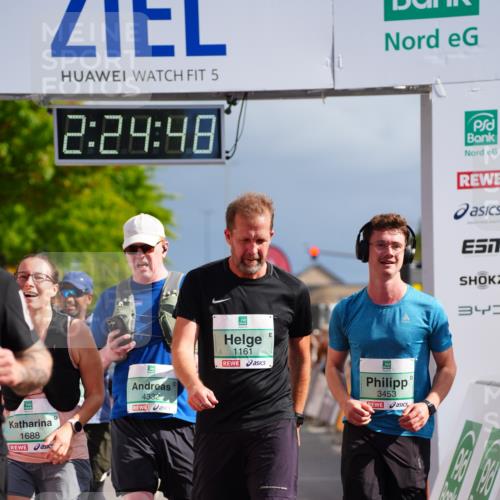 20.09.2026 - PSD Bank Halbmarathon LAZAROV Photography http://msf.ph/oto/10541198 20.09.2026 12:24:47 Ziel 1009, 1161, 1439, 1644, 1688, 1768, 1857, 2083, 2167, 2289, 2442, 3419, 3453, 3533, 4034, 4077, 4332 meine-sportfotos.de