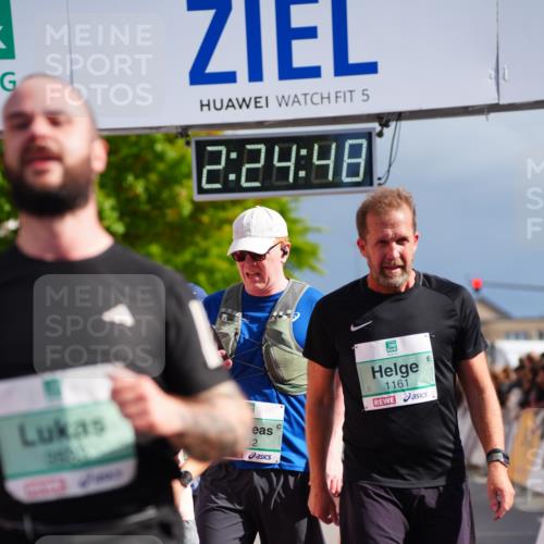 20.09.2026 - PSD Bank Halbmarathon LAZAROV Photography http://msf.ph/oto/10541207 20.09.2026 12:24:48 Ziel 1009, 1043, 1161, 1439, 1503, 1644, 1688, 1768, 1857, 1932, 2083, 2167, 2289, 2442, 3419, 3453, 3533, 4034, 4077, 4332 meine-sportfotos.de