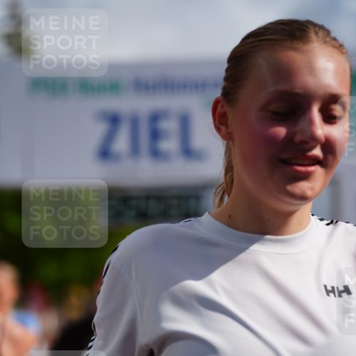 20.09.2026 - PSD Bank Halbmarathon LAZAROV Photography http://msf.ph/oto/10541246 20.09.2026 12:24:54 Ziel 1009, 1033, 1043, 1161, 1242, 1439, 1503, 1654, 1688, 1768, 1932, 2083, 2135, 2167, 2207, 2452, 2658, 3419, 3453, 3756, 4077, 4190, 4332 meine-sportfotos.de