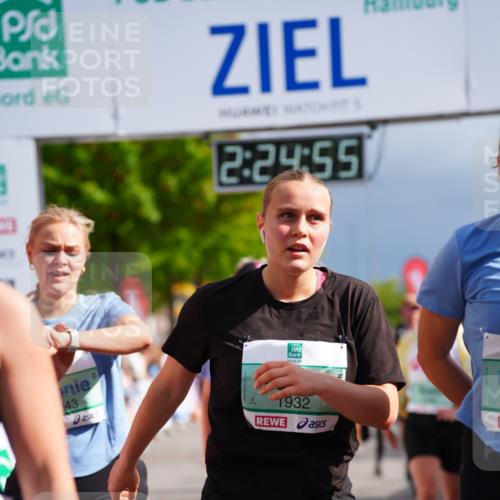 20.09.2026 - PSD Bank Halbmarathon LAZAROV Photography http://msf.ph/oto/10541251 20.09.2026 12:24:55 Ziel 1009, 1033, 1043, 1242, 1439, 1503, 1633, 1654, 1768, 1932, 2083, 2135, 2167, 2207, 2328, 2452, 2596, 2658, 2798, 3419, 3453, 3510, 3756, 4077, 4190 meine-sportfotos.de