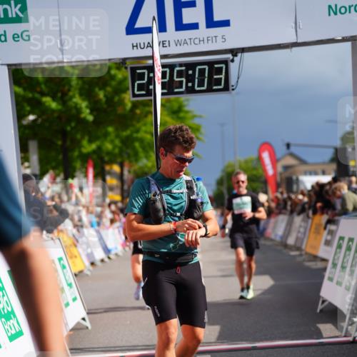 20.09.2026 - PSD Bank Halbmarathon LAZAROV Photography http://msf.ph/oto/10541295 20.09.2026 12:25:02 Ziel 1134, 1633, 1654, 2135, 2207, 2294, 2328, 2452, 2596, 2658, 2798, 3510, 3756, 4190, 4663 meine-sportfotos.de