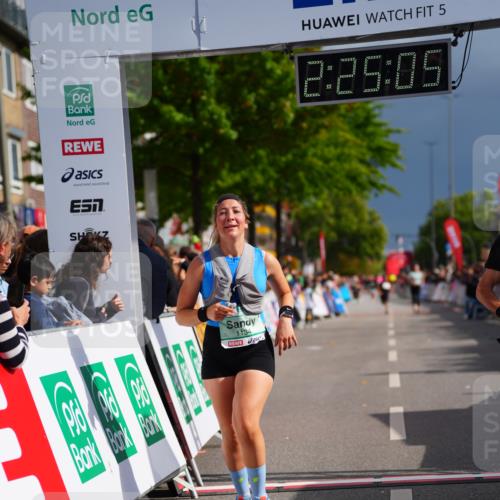 20.09.2026 - PSD Bank Halbmarathon LAZAROV Photography http://msf.ph/oto/10541307 20.09.2026 12:25:04 Ziel 1134, 1633, 1654, 2135, 2294, 2328, 2596, 2658, 2798, 3510, 4190, 4663 meine-sportfotos.de