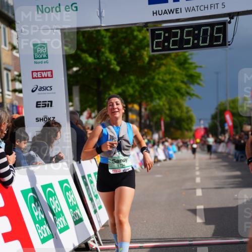 20.09.2026 - PSD Bank Halbmarathon LAZAROV Photography http://msf.ph/oto/10541309 20.09.2026 12:25:04 Ziel 1134, 1633, 1654, 2135, 2294, 2328, 2596, 2658, 2798, 3510, 4190, 4663 meine-sportfotos.de