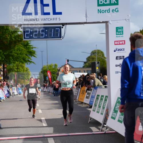 20.09.2026 - PSD Bank Halbmarathon LAZAROV Photography http://msf.ph/oto/10541317 20.09.2026 12:25:17 Ziel 3061, 3556 meine-sportfotos.de