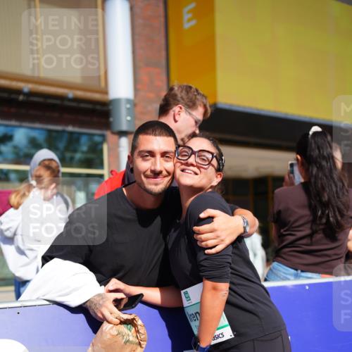 20.09.2026 - PSD Bank Halbmarathon LAZAROV Photography http://msf.ph/oto/10541350 20.09.2026 12:25:33 Ziel 4725 meine-sportfotos.de