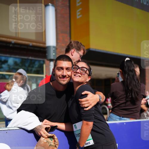 20.09.2026 - PSD Bank Halbmarathon LAZAROV Photography http://msf.ph/oto/10541356 20.09.2026 12:25:34 Ziel 4725 meine-sportfotos.de
