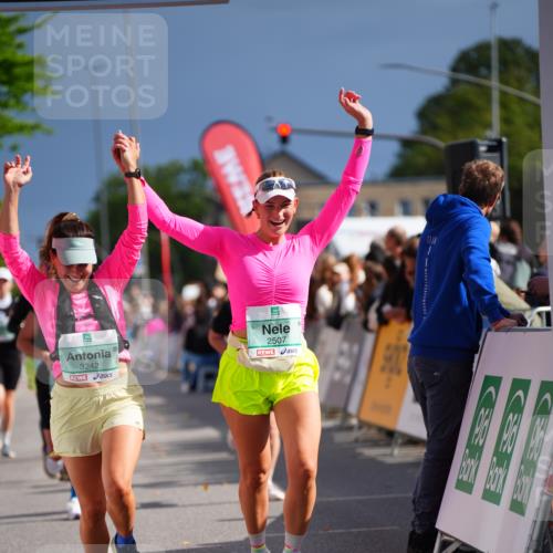 20.09.2026 - PSD Bank Halbmarathon LAZAROV Photography http://msf.ph/oto/10541360 20.09.2026 12:25:40 Ziel 1652, 1798, 2216, 2507, 2954, 3242, 3873, 4749 meine-sportfotos.de