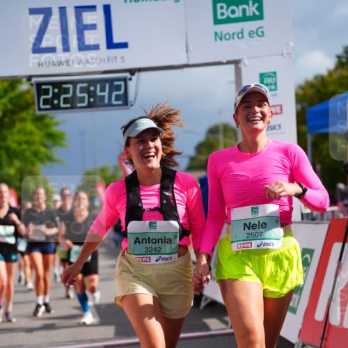 20.09.2026 - PSD Bank Halbmarathon LAZAROV Photography http://msf.ph/oto/10541379 20.09.2026 12:25:42 Ziel 1652, 1798, 2216, 2287, 2507, 2953, 2954, 3242, 3666, 3873, 4749 meine-sportfotos.de