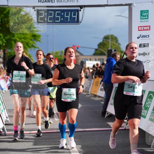 20.09.2026 - PSD Bank Halbmarathon LAZAROV Photography http://msf.ph/oto/10541388 20.09.2026 12:25:43 Ziel 1652, 1798, 2216, 2287, 2507, 2953, 2954, 3242, 3666, 3873, 4749 meine-sportfotos.de