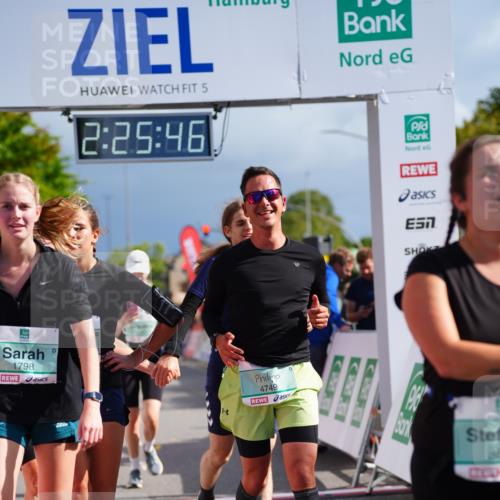 20.09.2026 - PSD Bank Halbmarathon LAZAROV Photography http://msf.ph/oto/10541412 20.09.2026 12:25:45 Ziel 1652, 1798, 2216, 2287, 2507, 2953, 2954, 3242, 3666, 3873, 4749 meine-sportfotos.de